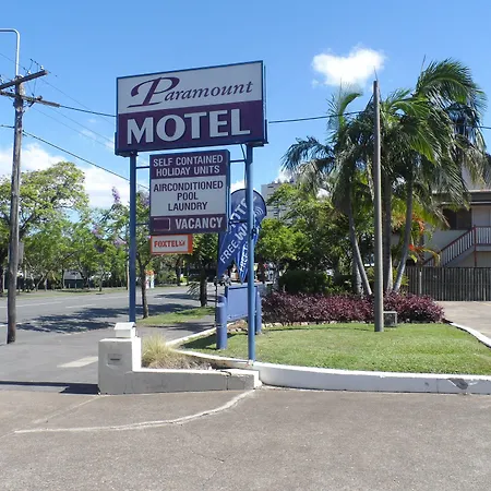 Paramount Motel-2