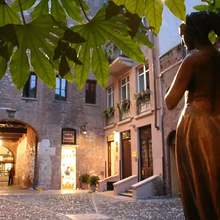 La Corte Di Giulietta-2