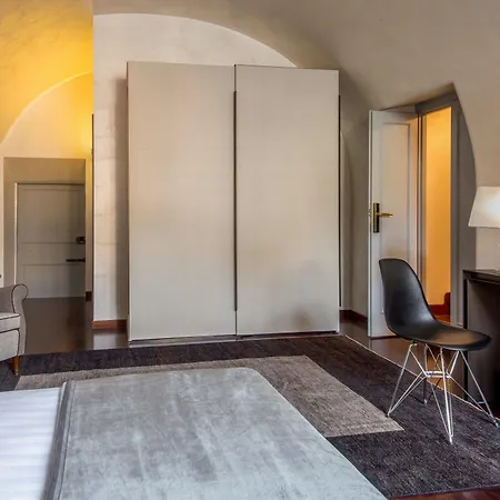 Palazzo De Cupis - Suites And View-2
