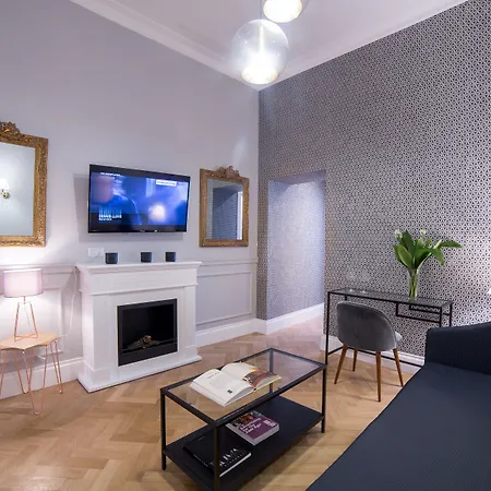 Grand Master Suites-3