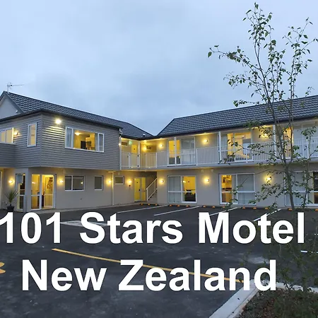 101 Stars Motel-2
