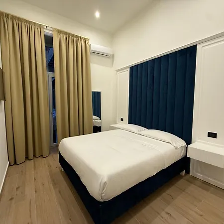 Chiaia Lifestyle Suite-2