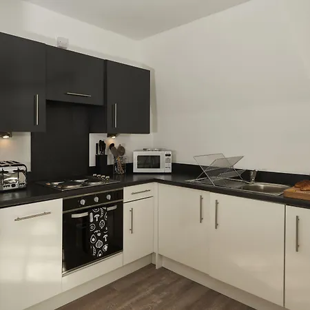 Braid Apartments By Mansley-2