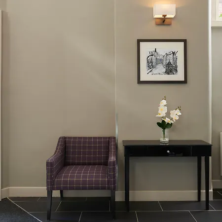 Braid Apartments By Mansley-3