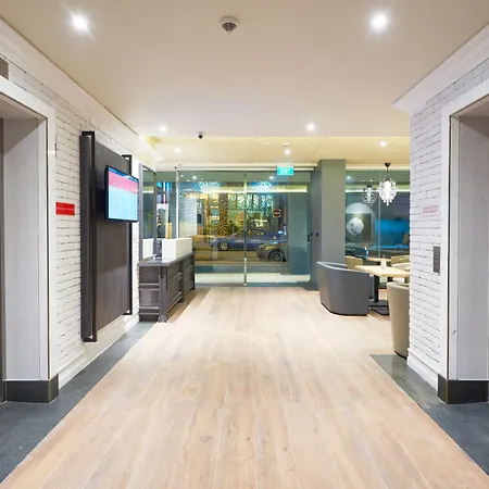 Hotel Bencoolen At Hong Kong Street-3