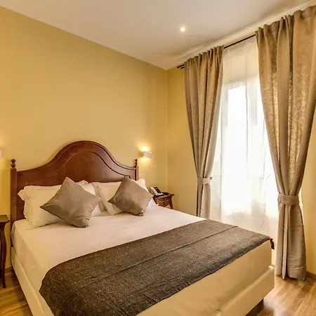 Top Floor Colosseo Guesthouse-2