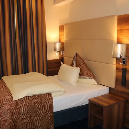 Grand Hotel Empire-3