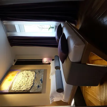 Navona Rooms-3