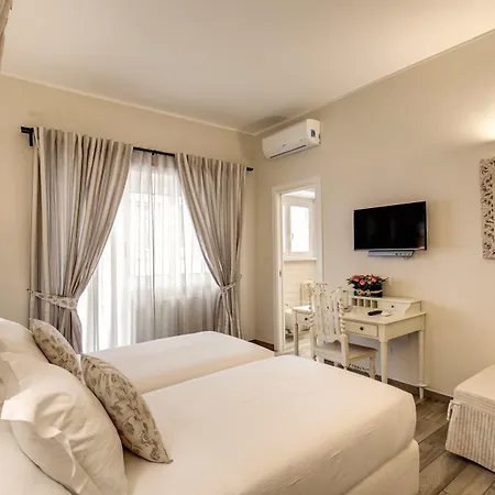 Casa Mia Vaticano Guest House-3
