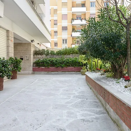 Casa Mia Vaticano Guest House-2