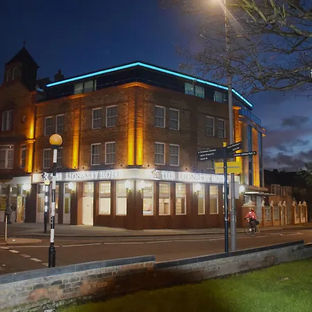 The Lion & Key Hotel-3