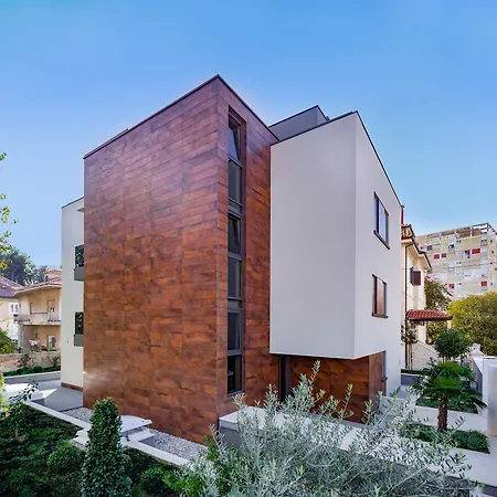 Residence By Vestibul Palace-2