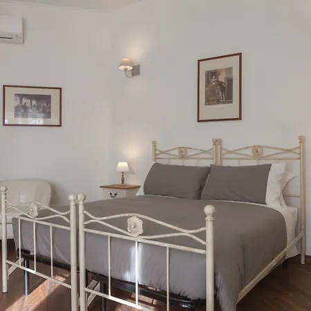 Donna Margherita Rome Suite & Rooms-2