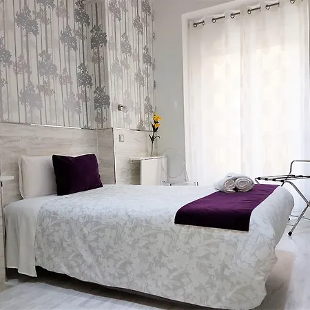 Hostal Met Madrid-2