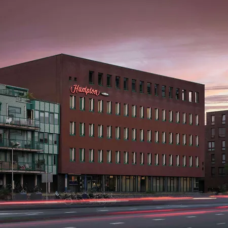 Hampton By Hilton Amsterdam Centre East-3