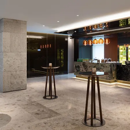 Courtyard By Marriott Seoul Myeongdong-3