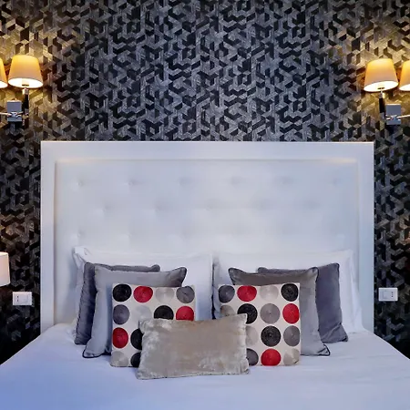Sistina Twentythree Luxury Rooms-3