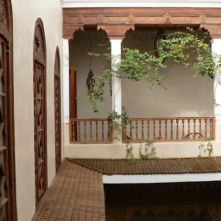 Riad Le J-3
