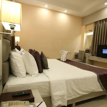 Golden Tulip Salt Lake City Kolkata-2