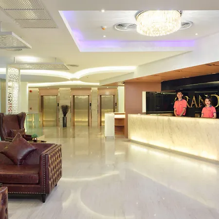 Grand 5 Hotel & Plaza Sukhumvit Bangkok-2