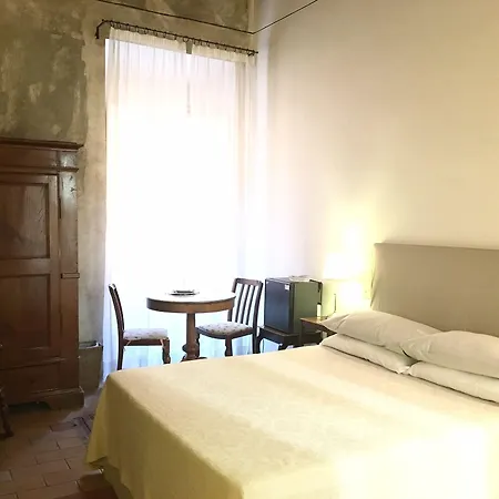 Vicolo Del Lupo Guesthouse-3