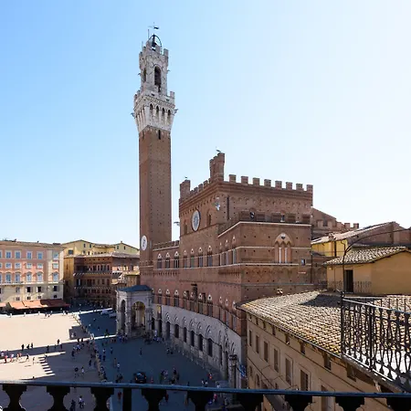La Terrazza Sul Campo-Rooms Only-3