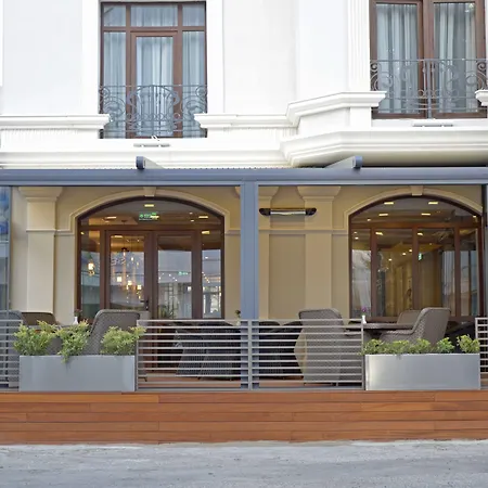 City Avenue Hotel-2