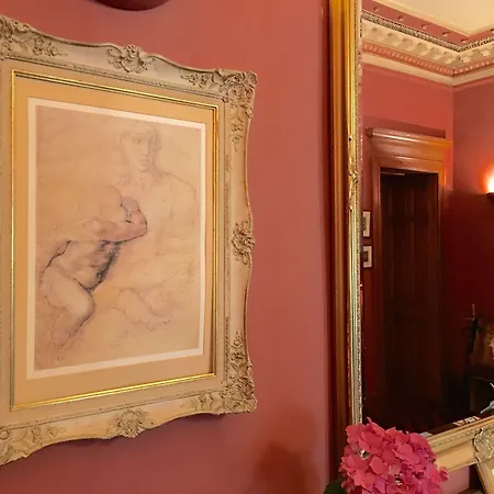 The Alamo Guest House-3