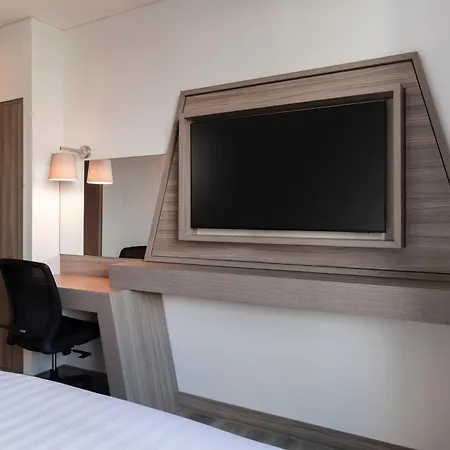 Hampton By Hilton Cartagena-2