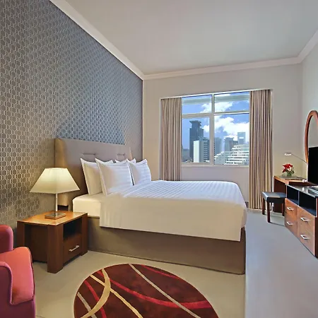 The Curve Hotel-3