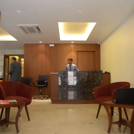 Connaught Royale-2