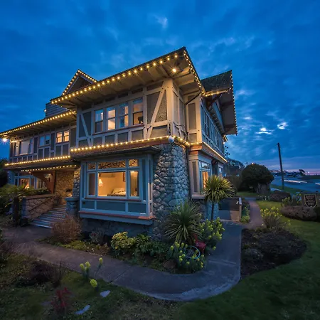 Dashwood Manor Seaside Bed & Breakfast-2