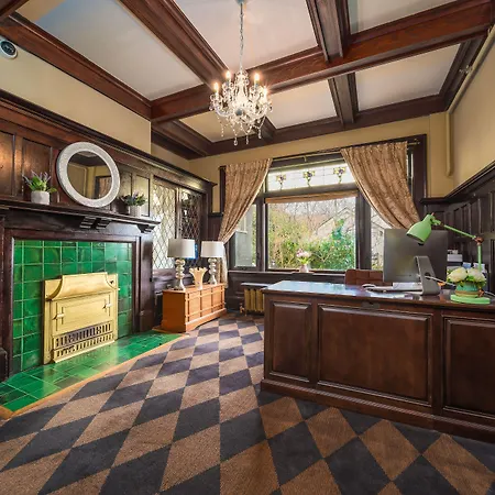 Dashwood Manor Seaside Bed & Breakfast-3