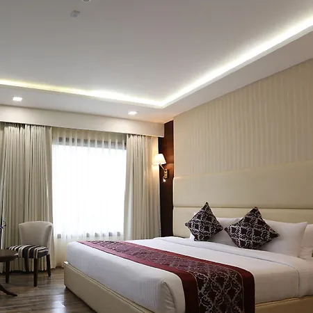 Clarks Inn Suites Gwalior-2