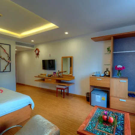 Orussey One Hotel & Apartment-2