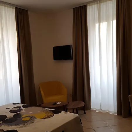 Una Finestra Su Monti-3