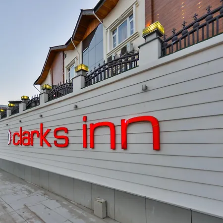 Clarks Inn Srinagar-3