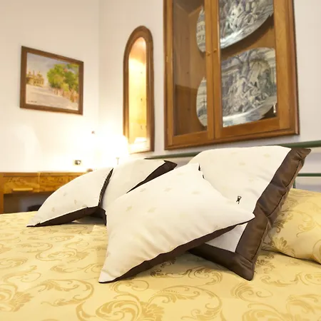 Guesthouse Borromeo Roma-2