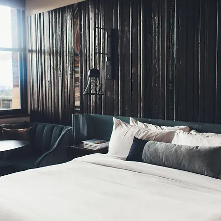 Detroit Foundation Hotel-3