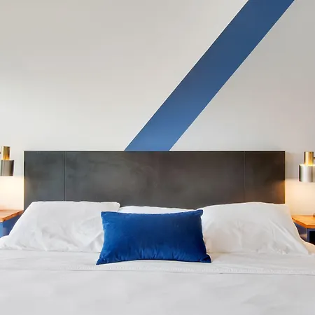 The Ben Louie-3