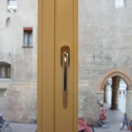 Casa Isolani Guest House Piazza Maggiore 1-2