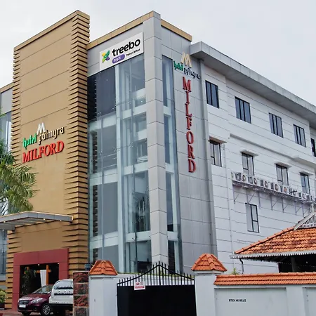 Treebo Premium Palmyra Milford, 2 Km From Alleppey Beach-3