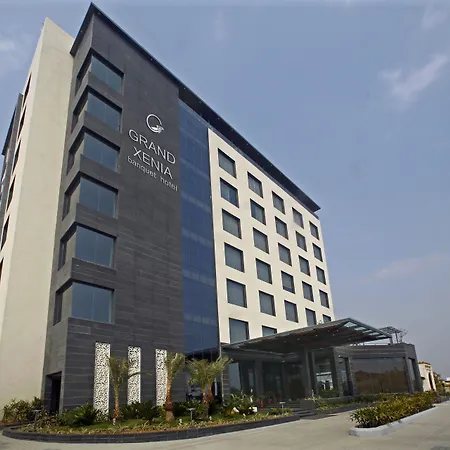 Grand Xenia-2