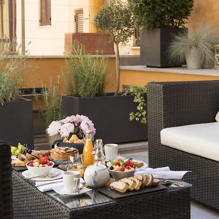 Hotel De' Ricci - Small Luxury Hotels Of The World-2