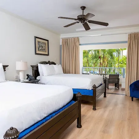 Savannah Beach Club Hotel-3