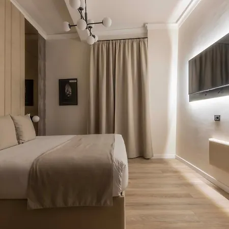 Home At Rome Luxury Navona Guest House 2-3