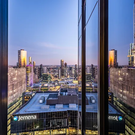 Aussie Escape Apartments-Skyline Collins Tower-3