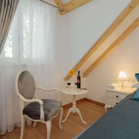 Priska Heritage Rooms (Adults Only)-2