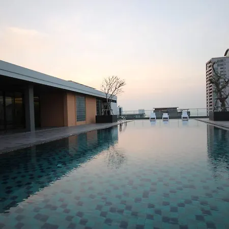 Season Five Hotel-2