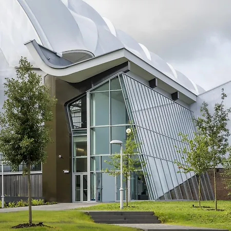 Courtyard By Marriott Edinburgh West-3